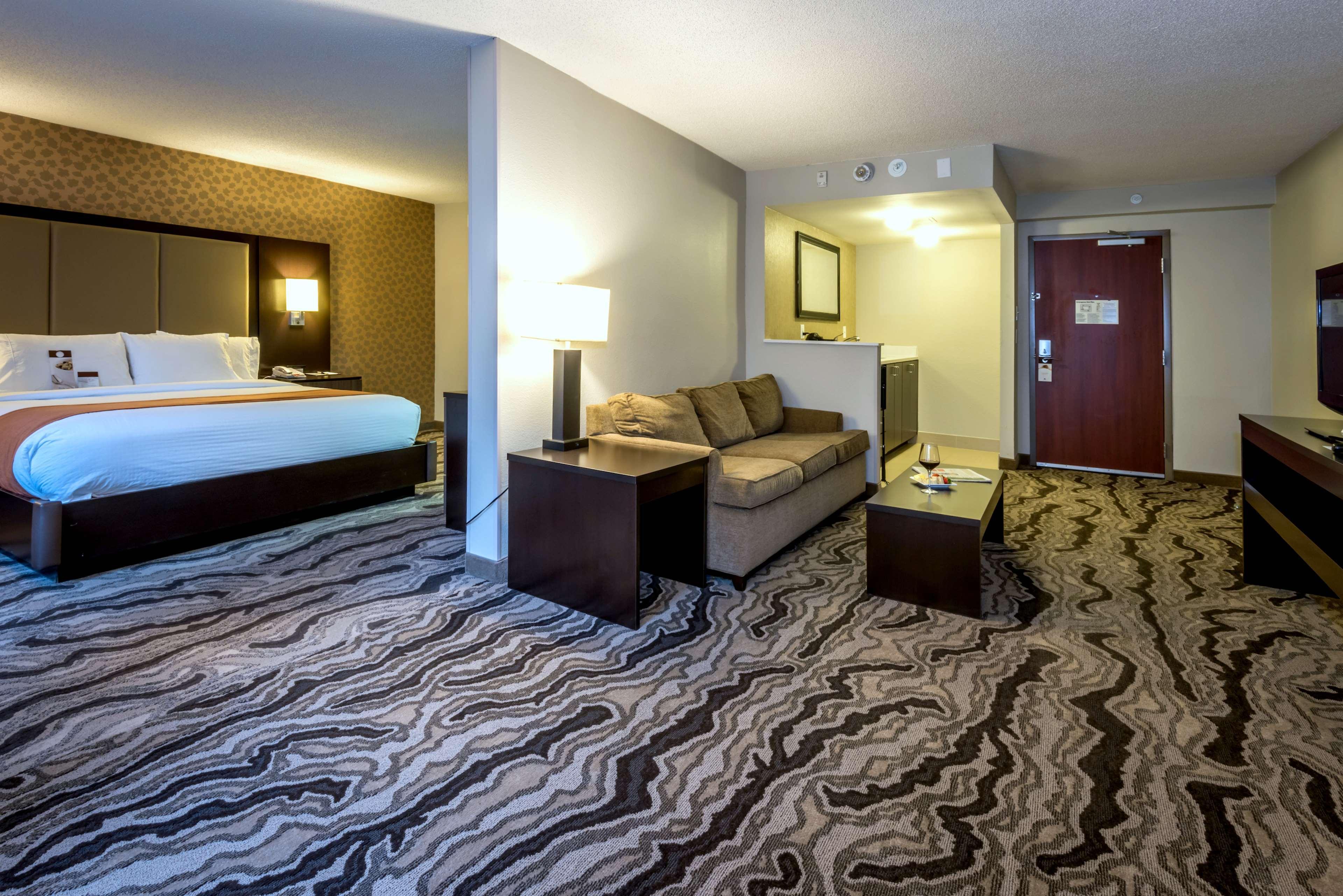 Doubletree By Hilton Montgomery Downtown Buitenkant foto