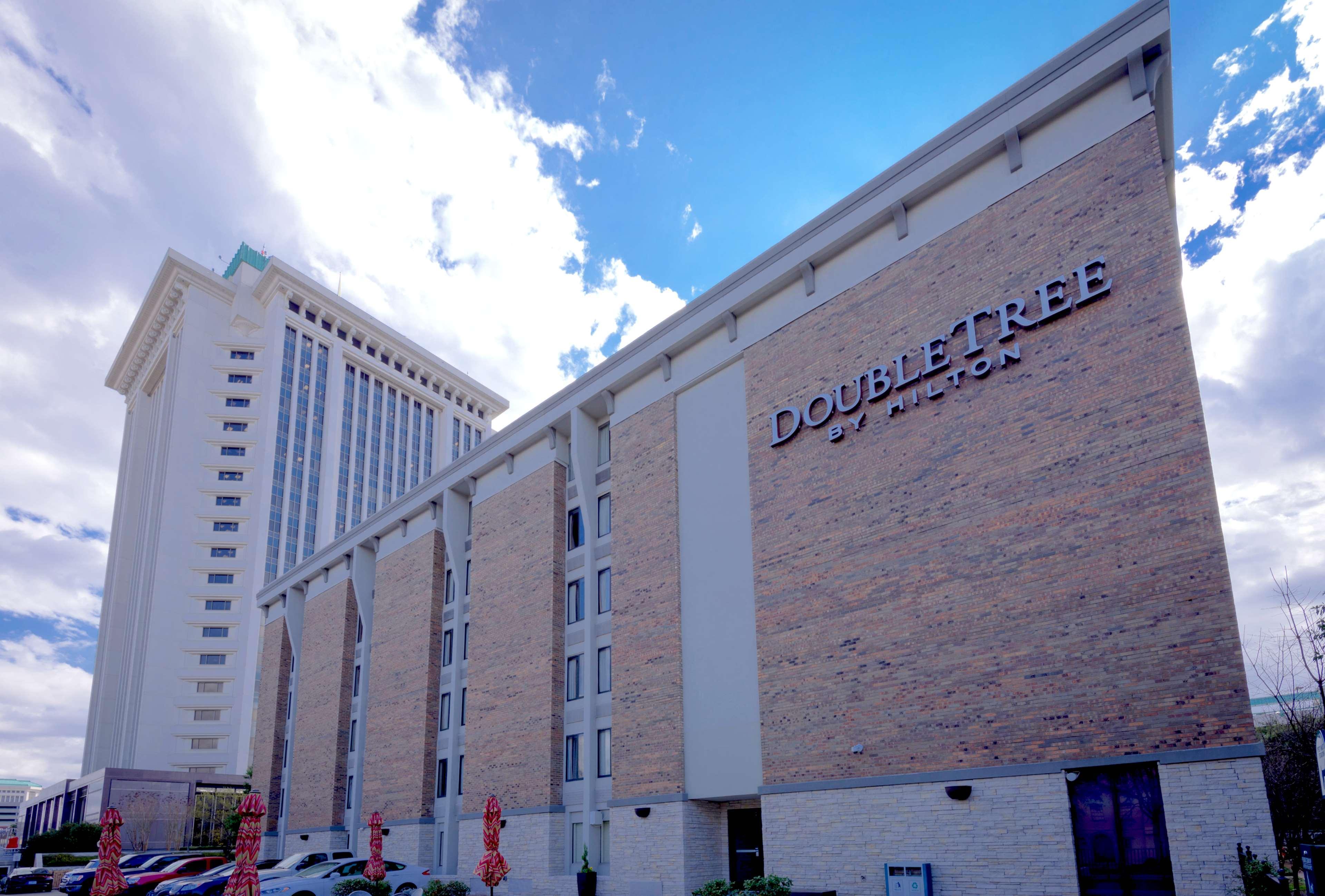 Doubletree By Hilton Montgomery Downtown Buitenkant foto