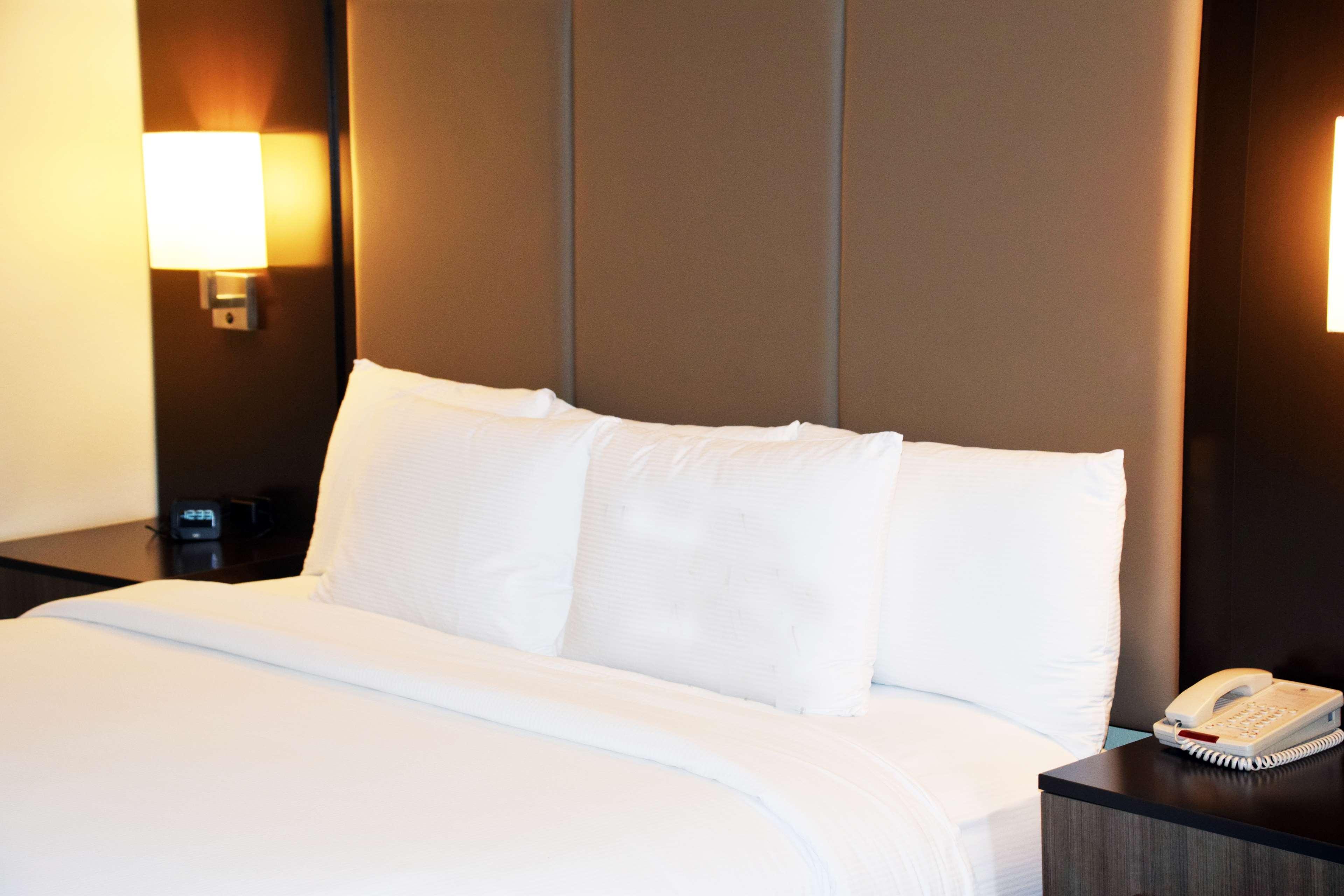 Doubletree By Hilton Montgomery Downtown Buitenkant foto