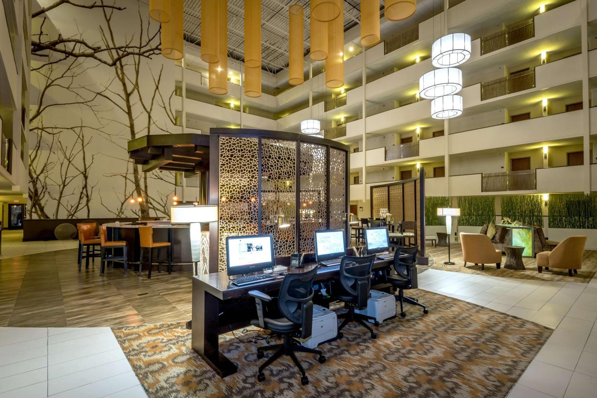 Doubletree By Hilton Montgomery Downtown Buitenkant foto