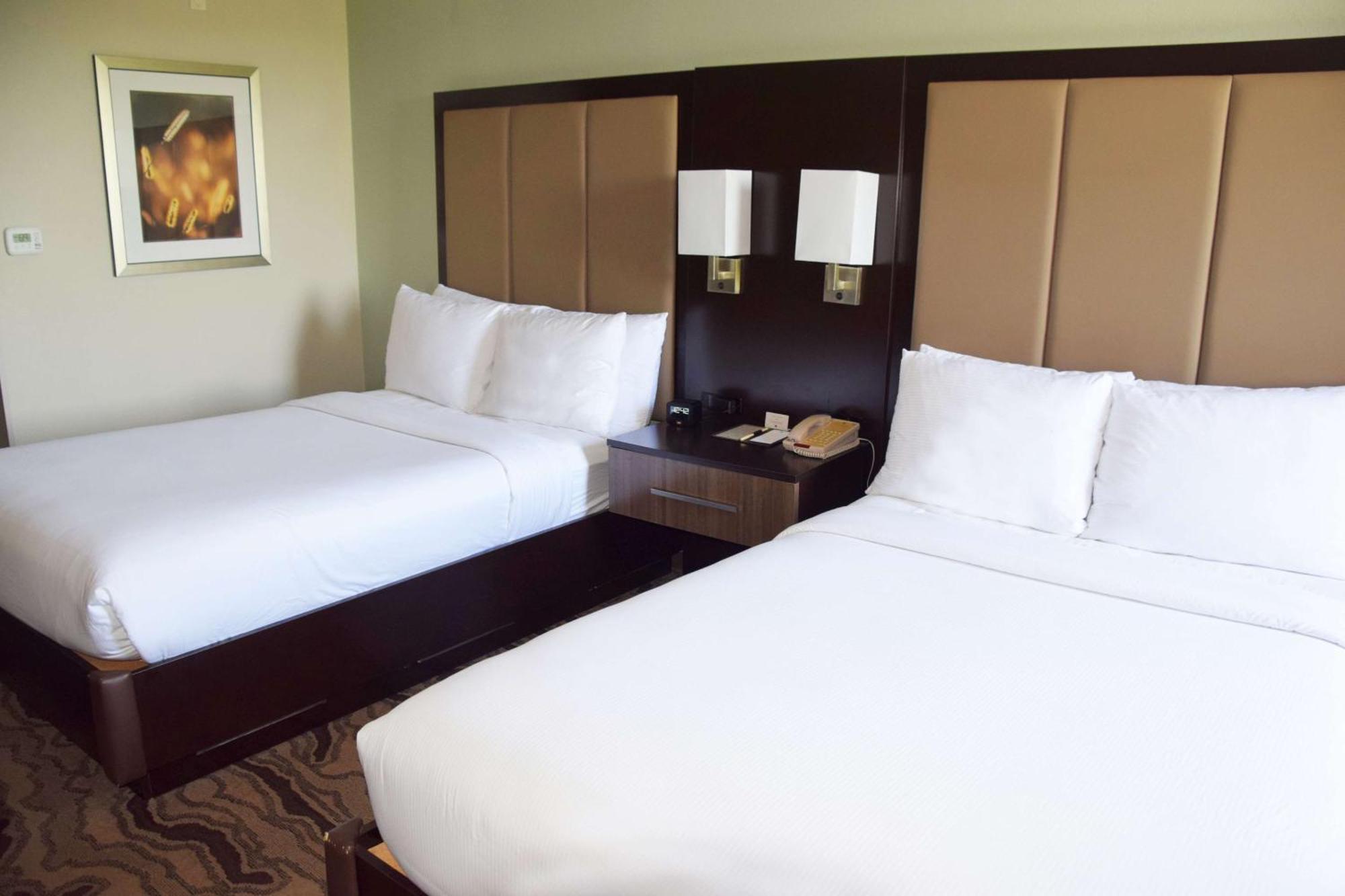 Doubletree By Hilton Montgomery Downtown Buitenkant foto