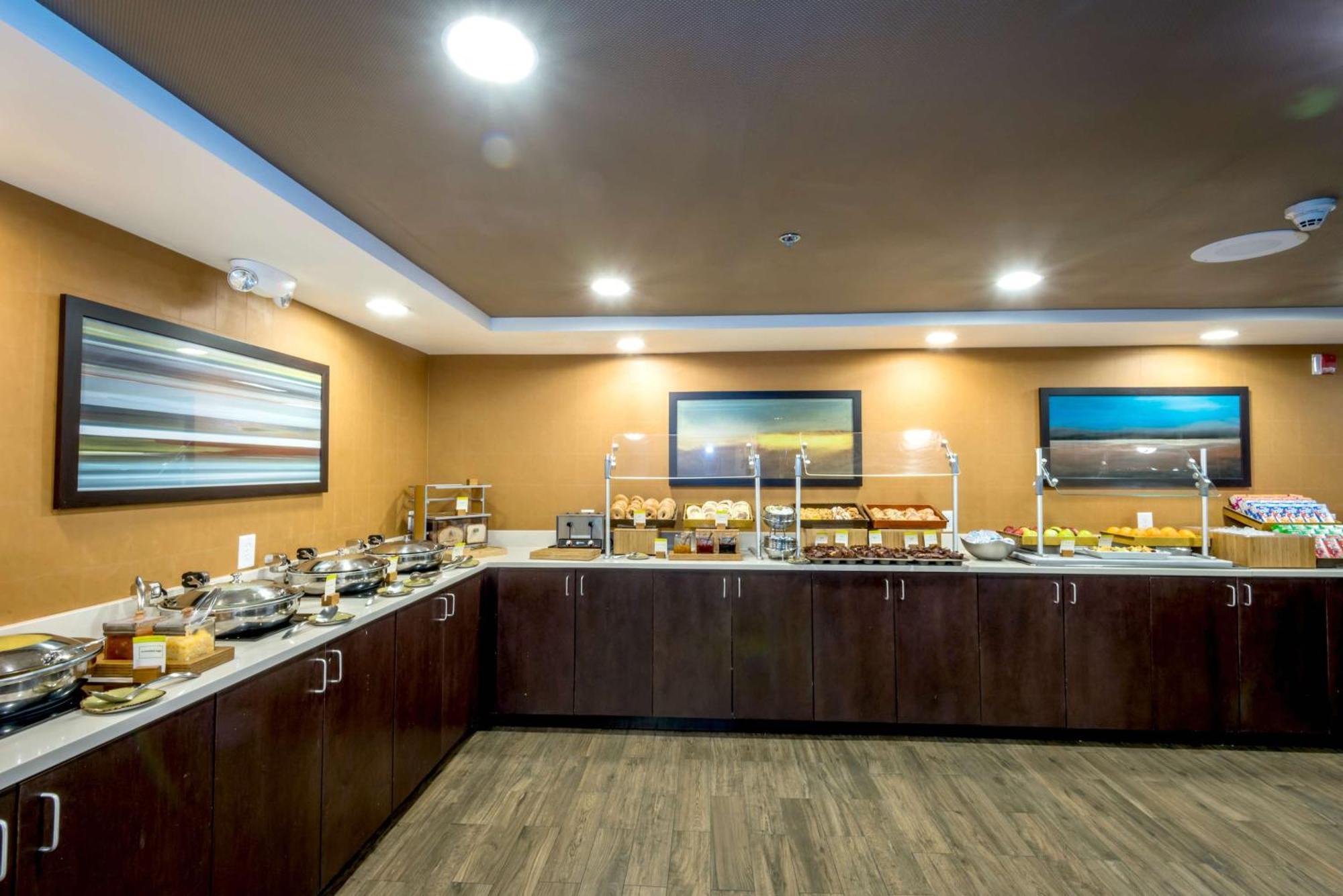 Doubletree By Hilton Montgomery Downtown Buitenkant foto