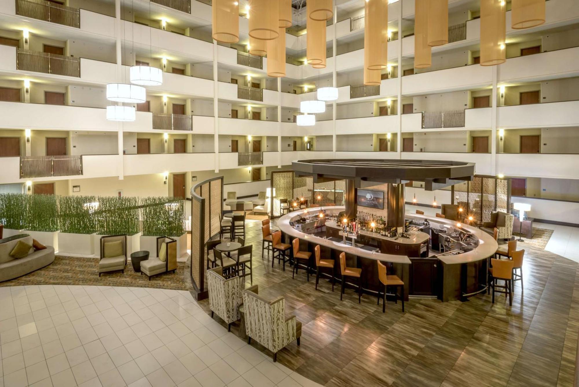 Doubletree By Hilton Montgomery Downtown Buitenkant foto