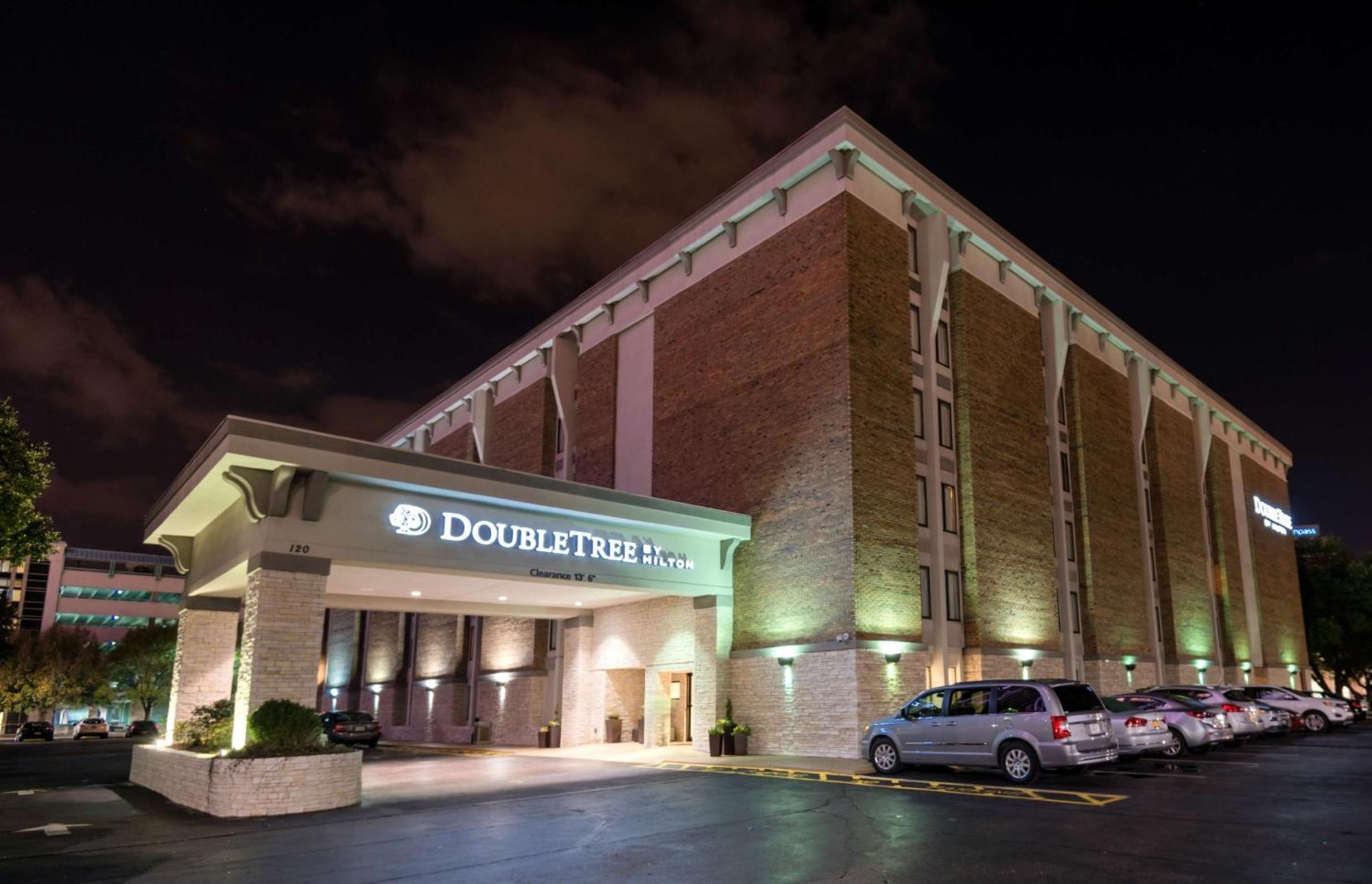 Doubletree By Hilton Montgomery Downtown Buitenkant foto